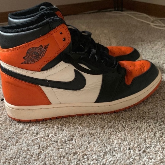 nike jordan 1 sbb